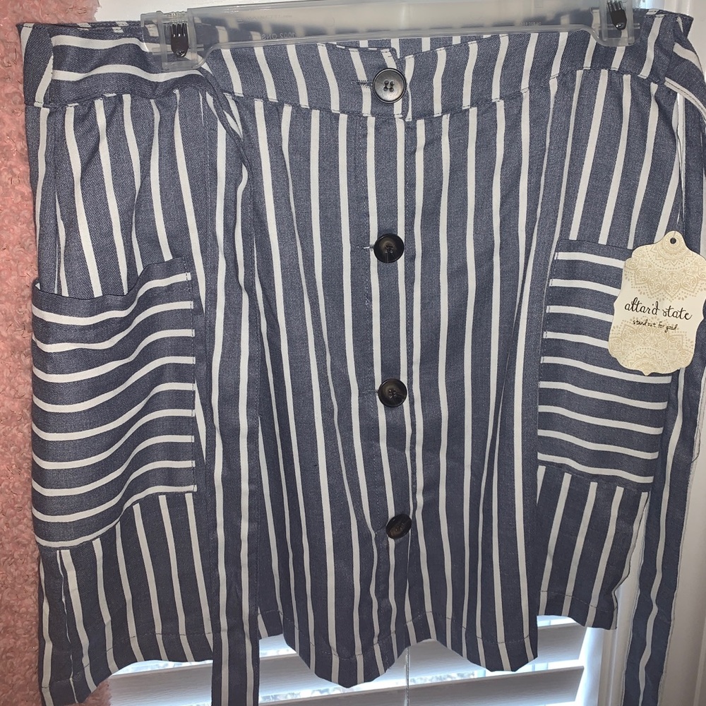 women’s skirt